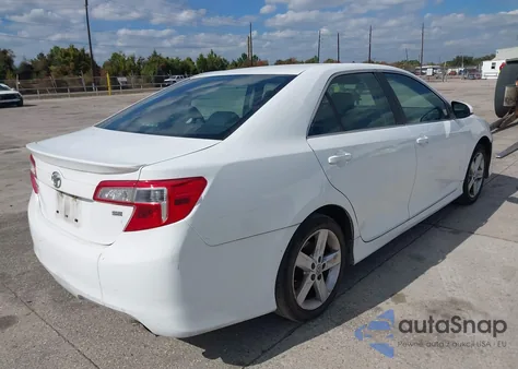 2012 Toyota Camry Se z USA, uszkodzony, nr VIN 4T1BF1FK5CU190621
